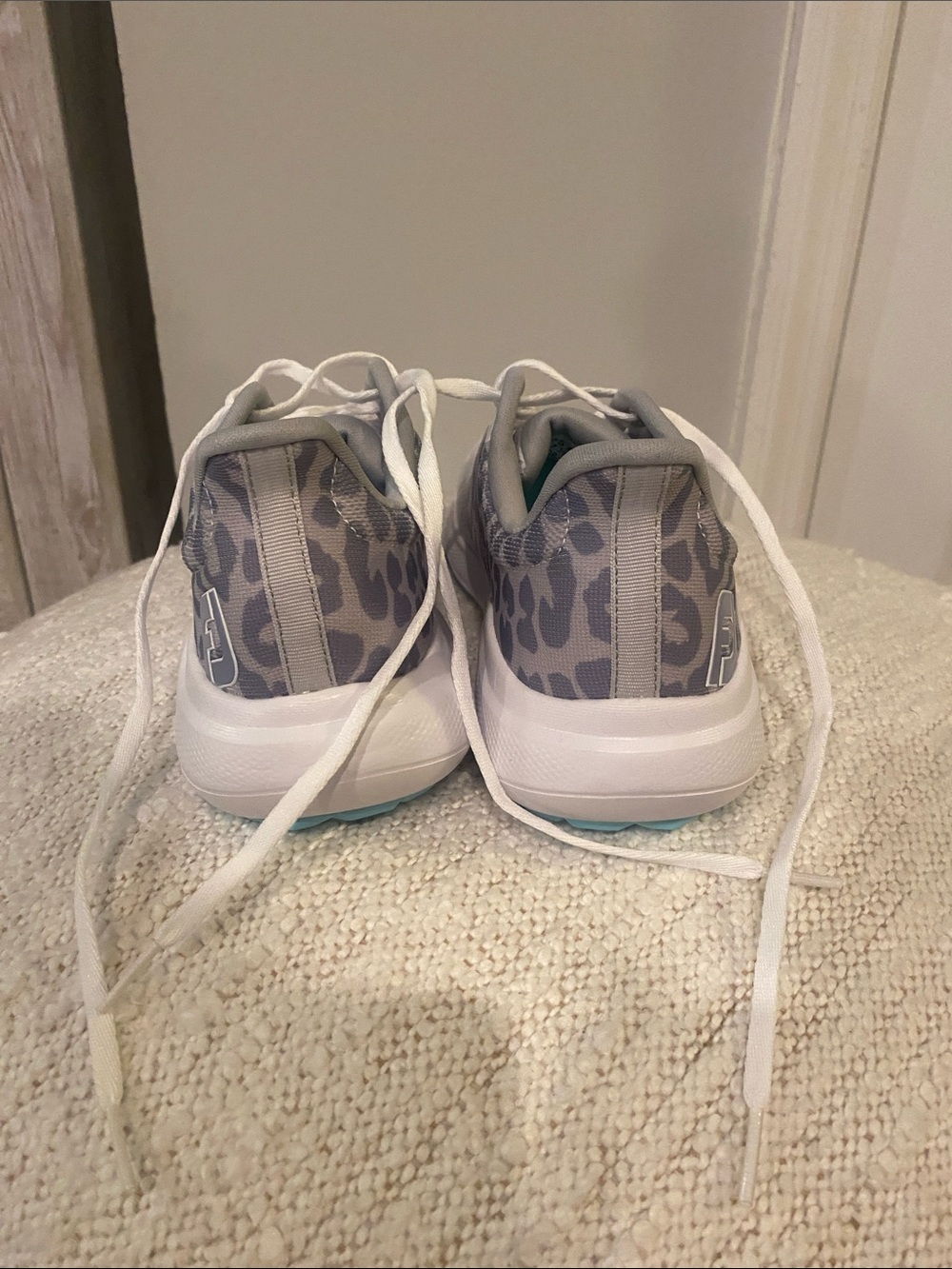 Foot Joy Flex White Leopard Ladies Spikeless Golf Shoe - Picture 13 of 14